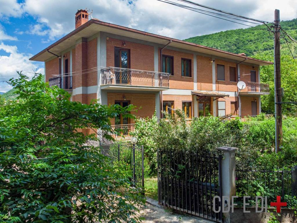 Villa a Borgorose in Via Monte Burno - Foto 5