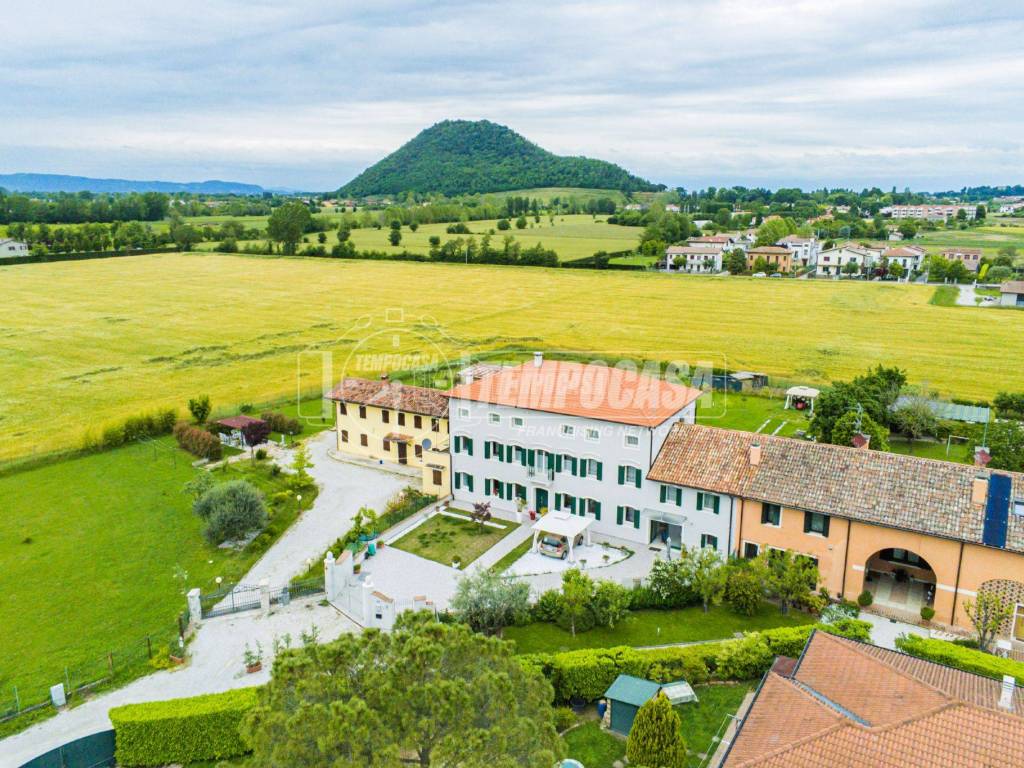 Casa indipendente a Abano terme in Via Monte Ventolone - Foto 4
