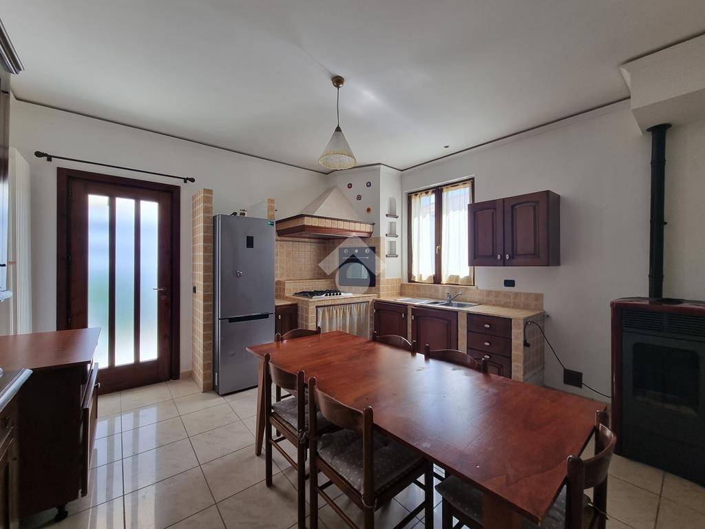 Casa indipendente a Notaresco in Via Tacito, 3 - Foto 2