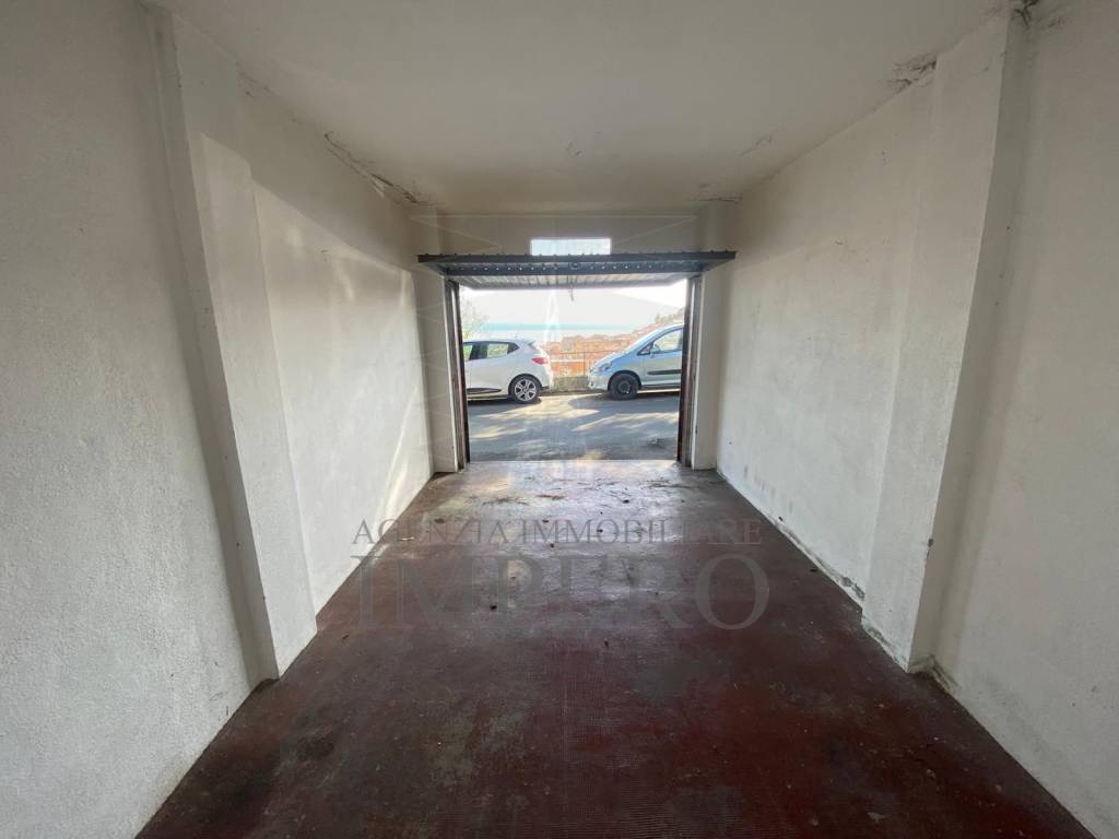 Box / garage a Ventimiglia in Via delle Gerbere - Foto 2