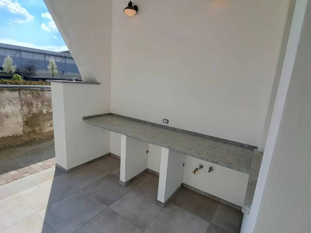 Appartamento a Verbania in Via Tito Cavazzani - Foto 2