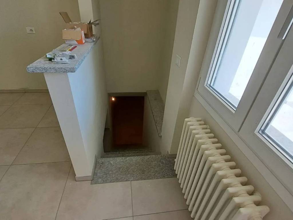 Appartamento a Verbania in Via Tito Cavazzani - Foto 3