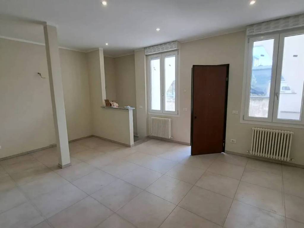 Appartamento a Verbania in Via Tito Cavazzani - Foto 4