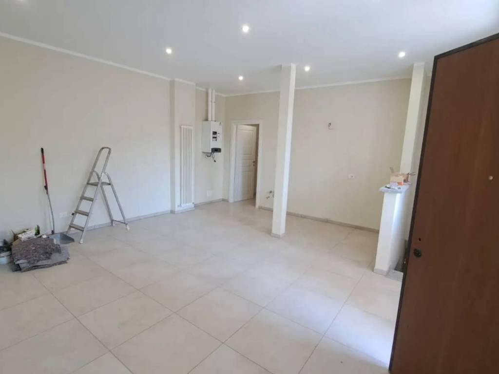 Appartamento a Verbania in Via Tito Cavazzani - Foto 5