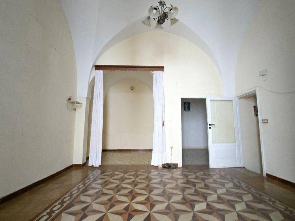 Casa indipendente a Ostuni in Piazza della Libertà - Foto 5