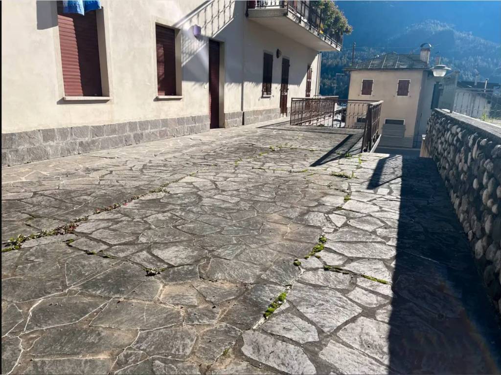 Appartamento a Valle di cadore in Via Lasta - Foto 2