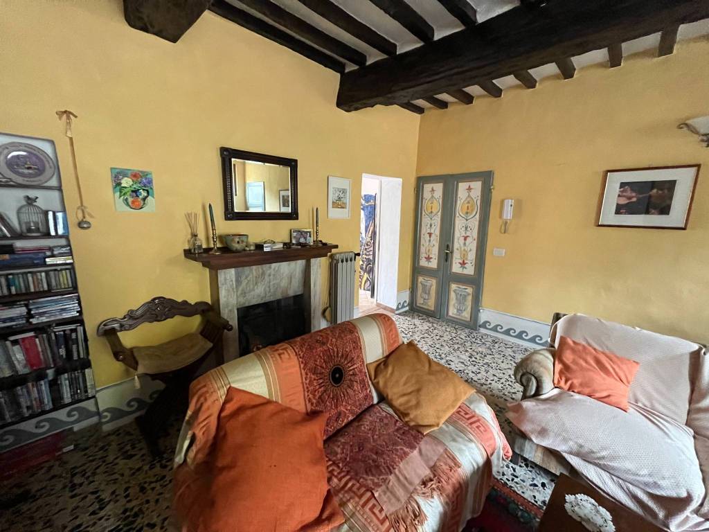 Casa indipendente a Castiglione del lago in Via Fioretti, 39 - Foto 5