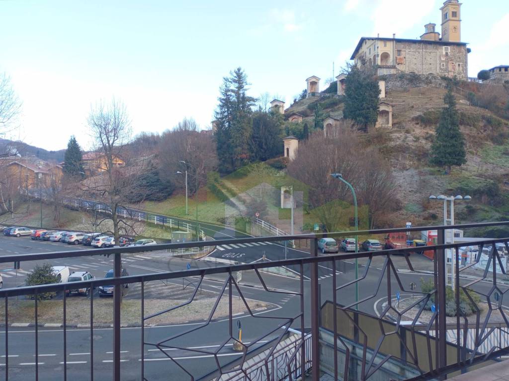 Appartamento a Borgosesia in viale vittorio venteo, 184 - Foto 4