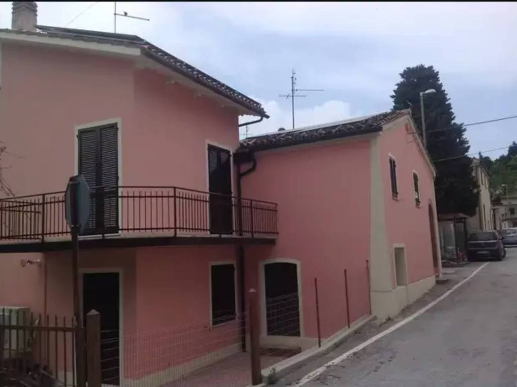 Rustico / casale a Arcevia in Frazione Avacelli - Foto 2