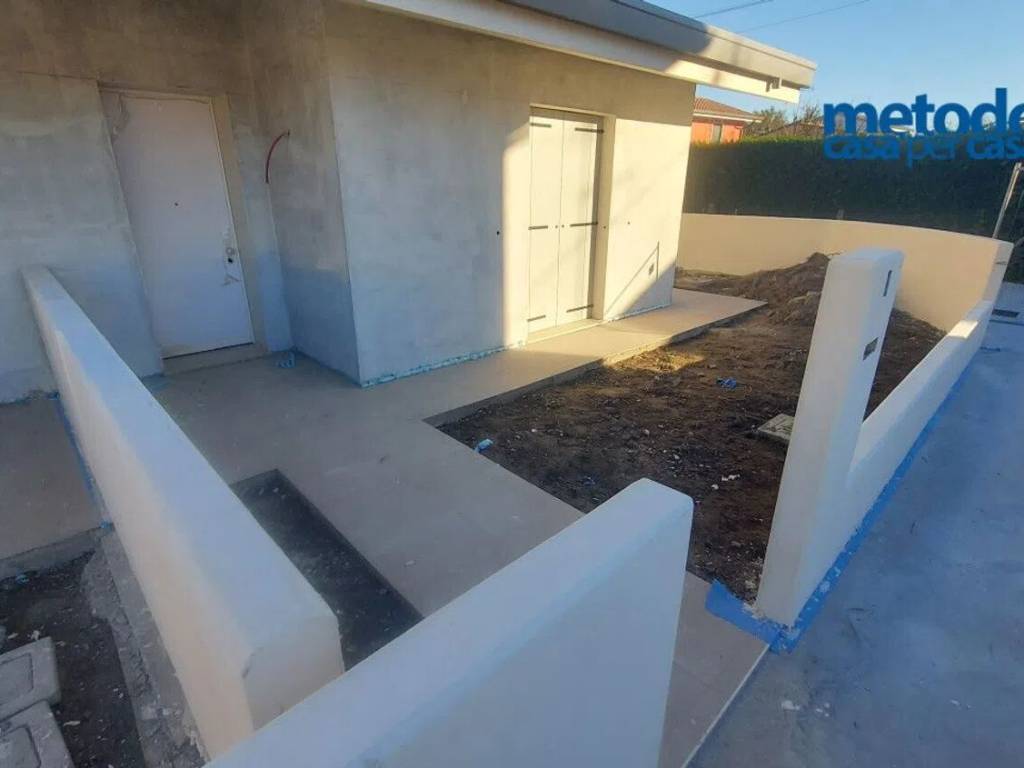 Villa a Rovigo in Via Forni S.N.C. - Foto 2