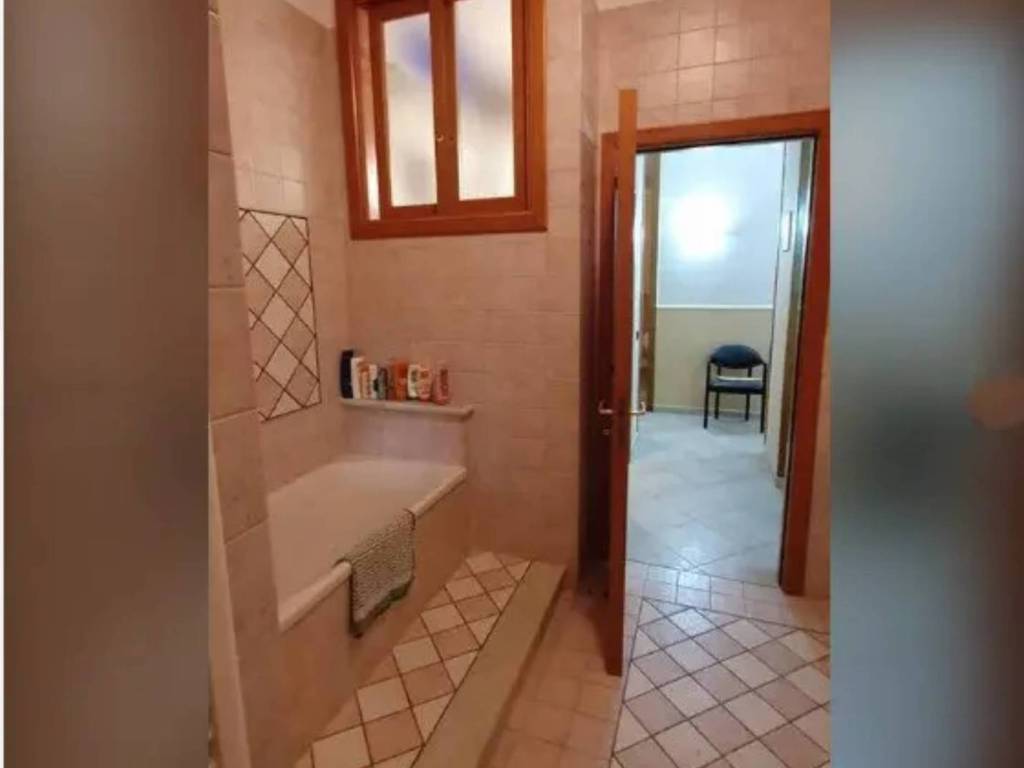 Appartamento a Castel volturno in Viale delle Mimose - Foto 4