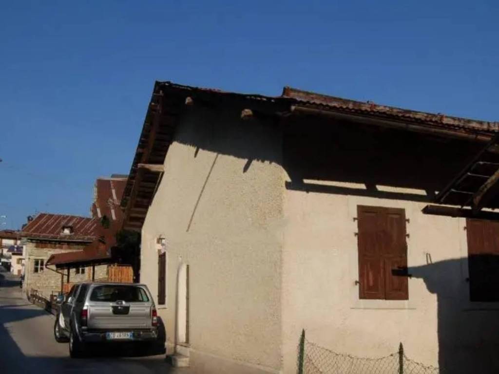 Palazzo / stabile a Valle di cadore in Via Maestra - Foto 2