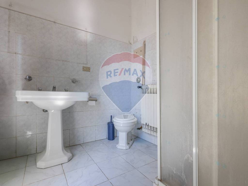 Appartamento a Lonate pozzolo in Via Santa Caterina, 9 - Foto 5