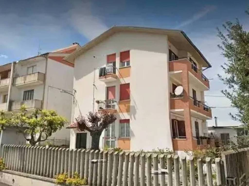 Appartamento a Civitella del tronto in Via Sandro Pertini - Foto 2