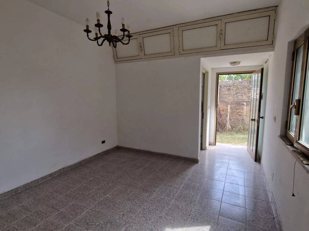 Casa indipendente a Pescara in STRADA VICINALE MITTIGUERRA - Foto 3