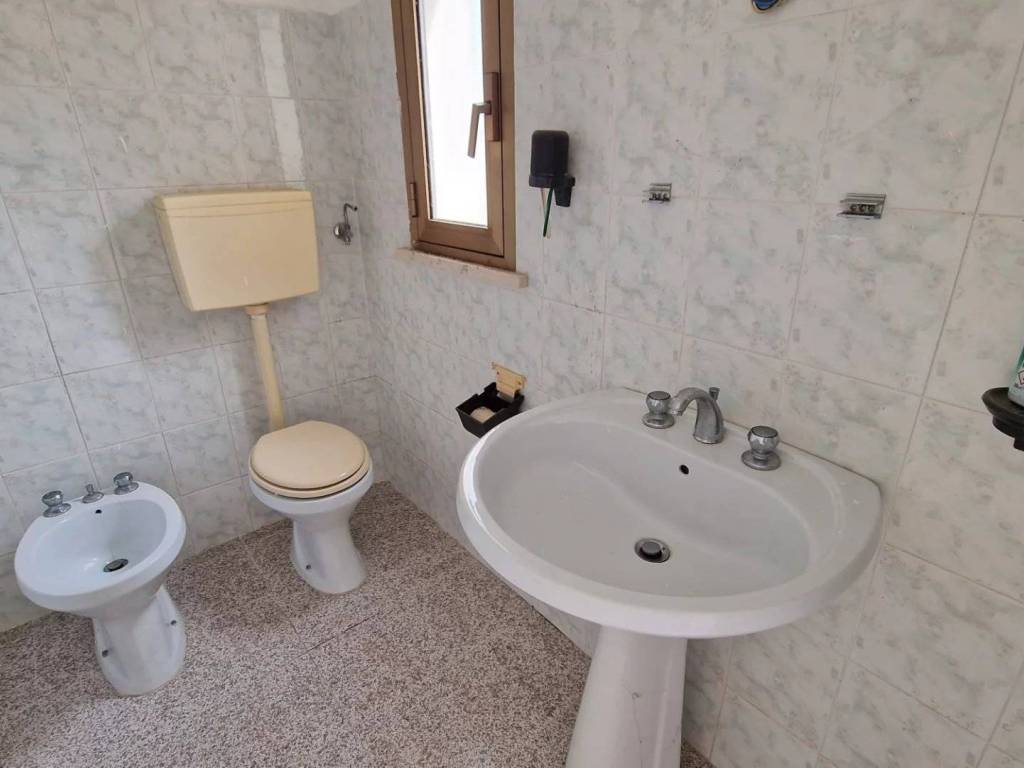 Casa indipendente a Pescara in STRADA VICINALE MITTIGUERRA - Foto 5