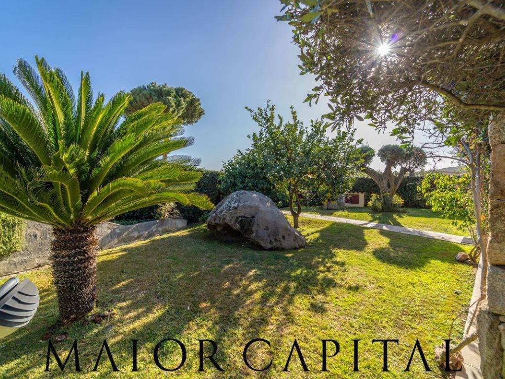 Villa a Loiri porto san paolo in Via Tiziano - Foto 5