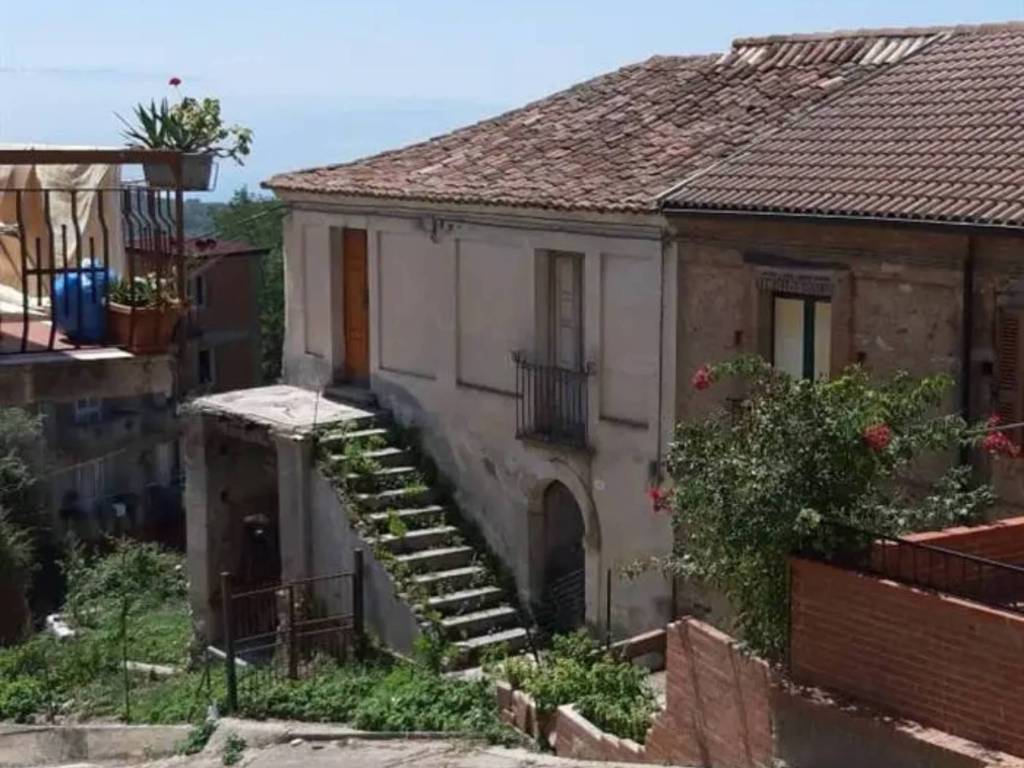 Rustico / casale a Nicotera in VIA GIUSEPPE GARIBALDI n. - Foto 2