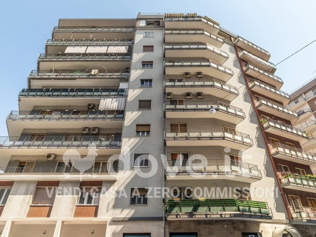 Appartamento a Taranto in Via Generale Giuseppe Messina, 13 - Foto 2