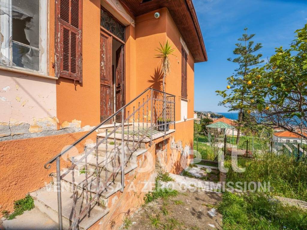 Villa a Sanremo in Via Edmondo de Amicis - Foto 2