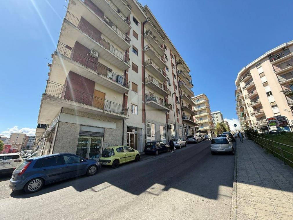 Appartamento a Cosenza in Via Guido Dorso - Foto 2
