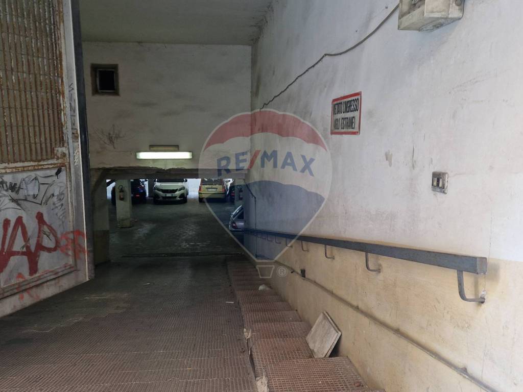 Box / garage a Bari in Via Nicolai, 63 - Foto 2
