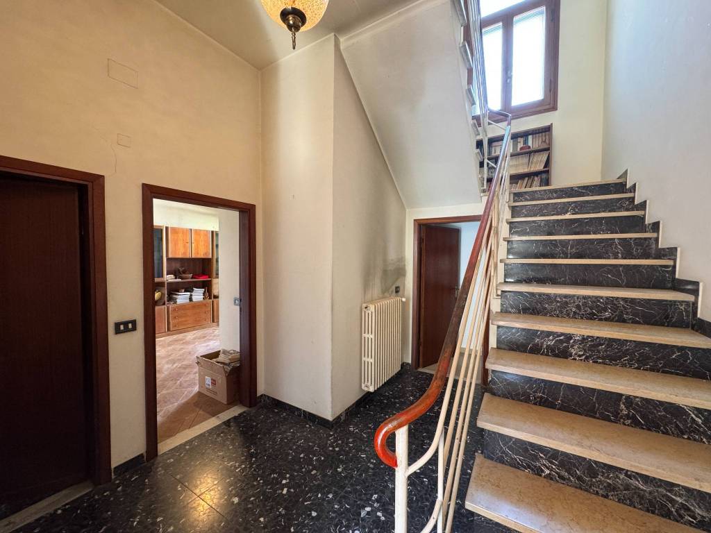 Casa indipendente a Prato in Via Ludovico Antonio Muratori - Foto 5