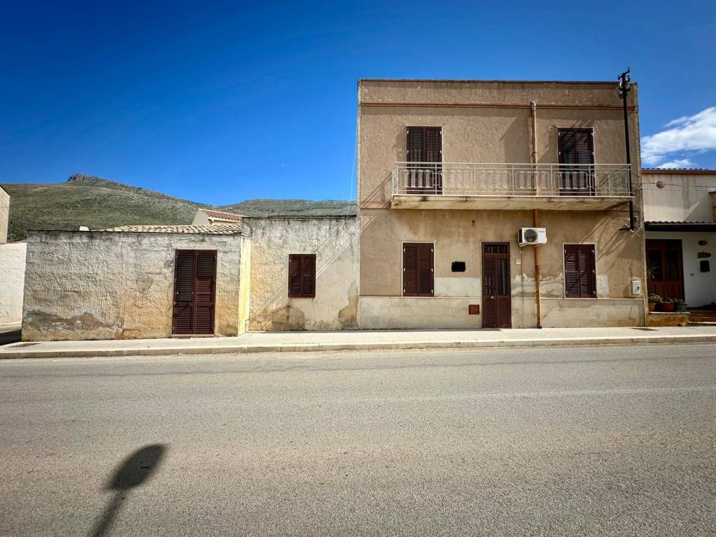 Casa indipendente a San vito lo capo in Via Cristoforo Colombo - Foto 2