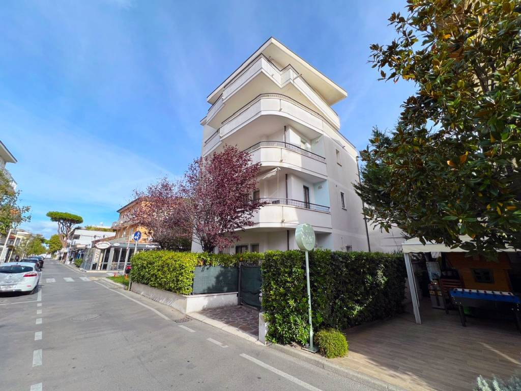 Appartamento a Riccione in Viale Torquato Tasso, 123 - Foto 4