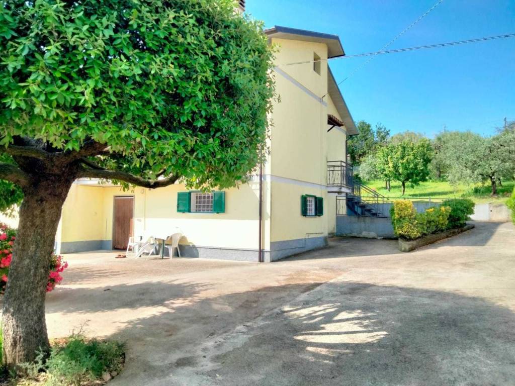 Villa a Amelia in Via Rimembranze, 45 - Foto 5