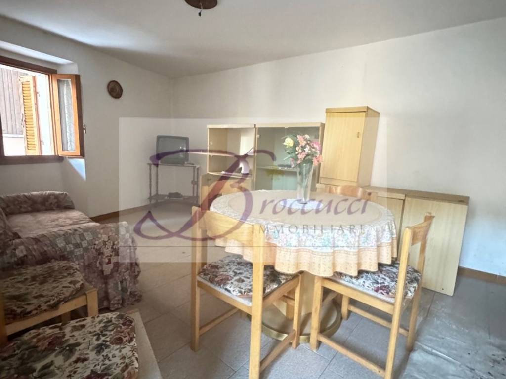 Casa indipendente a Cuasso al monte - Foto 3