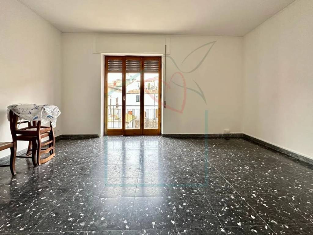 Appartamento a Sarzana in Via Torrione San Francesco - Foto 4