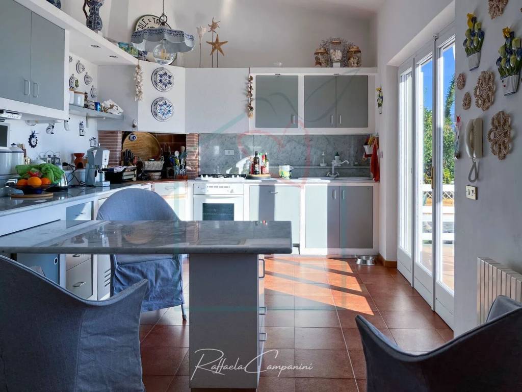 Villa a Ameglia in Via Della Pace, 55 - Foto 5