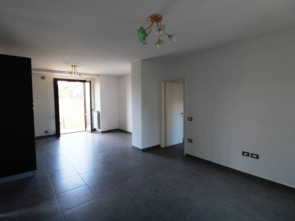 Appartamento a Montelupone in Contrada Palombarone - Foto 2