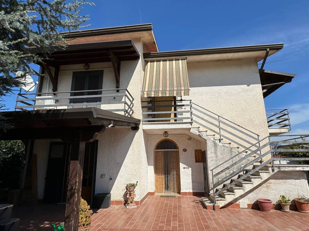 Villa a Roccasecca in Via Nevali - Foto 3