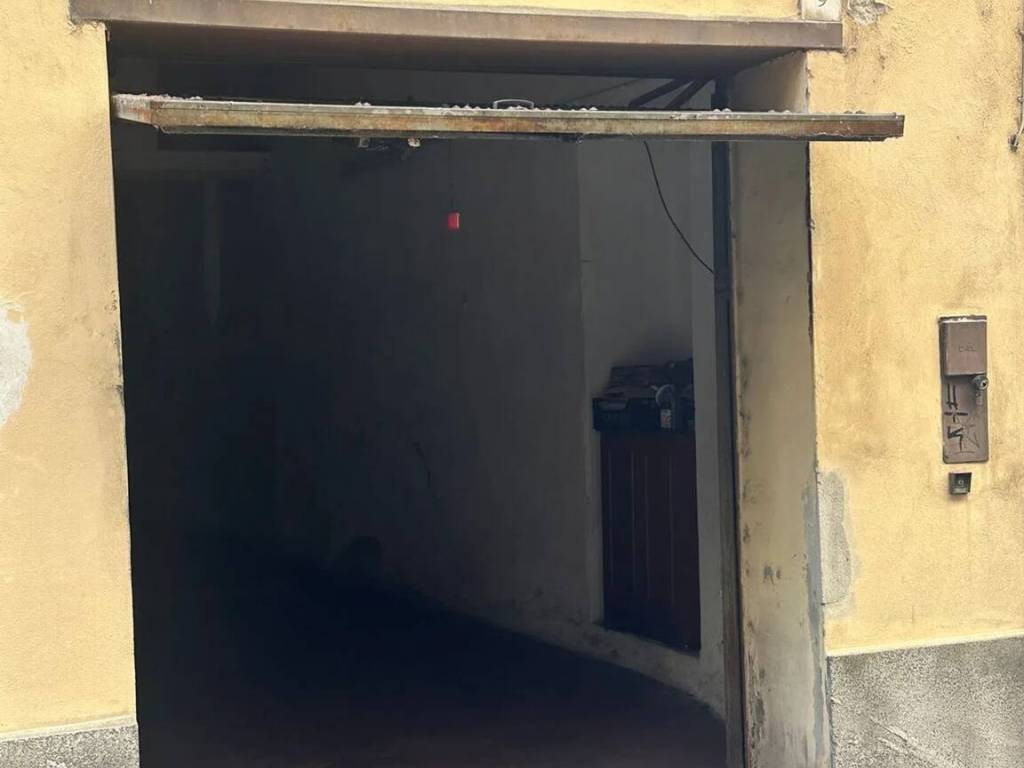 Box / garage a Pavia in Via Morazzone S.N.C. - Foto 2