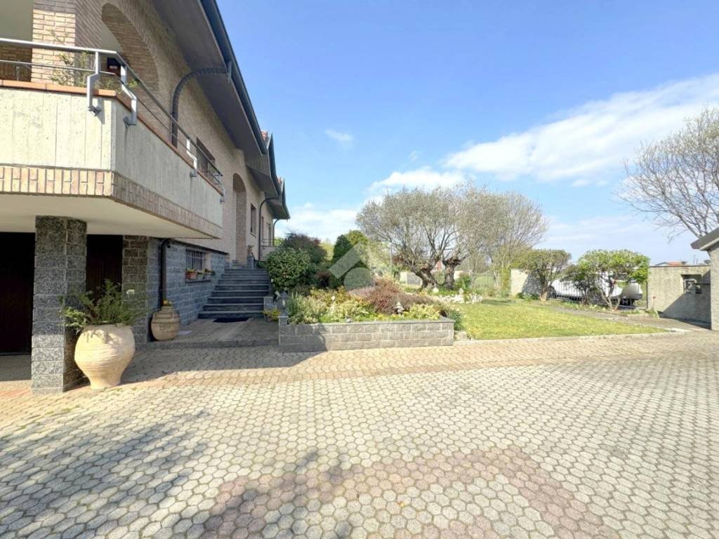 Villa a Cesate in Via piave, 230 - Foto 2