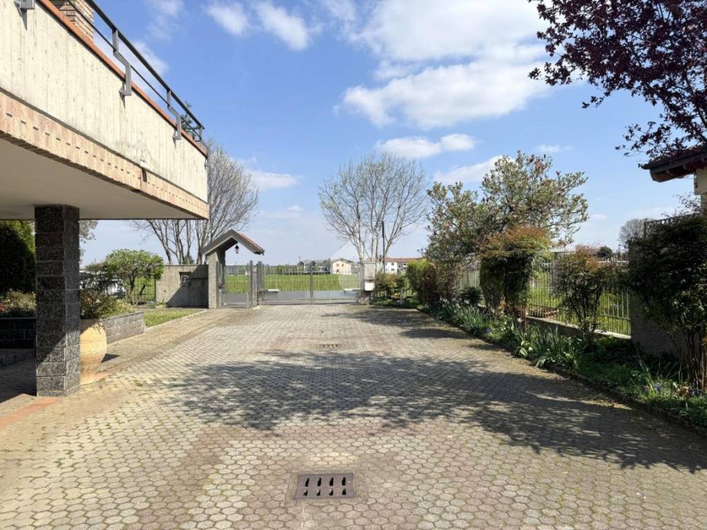 Villa a Cesate in Via piave, 230 - Foto 3