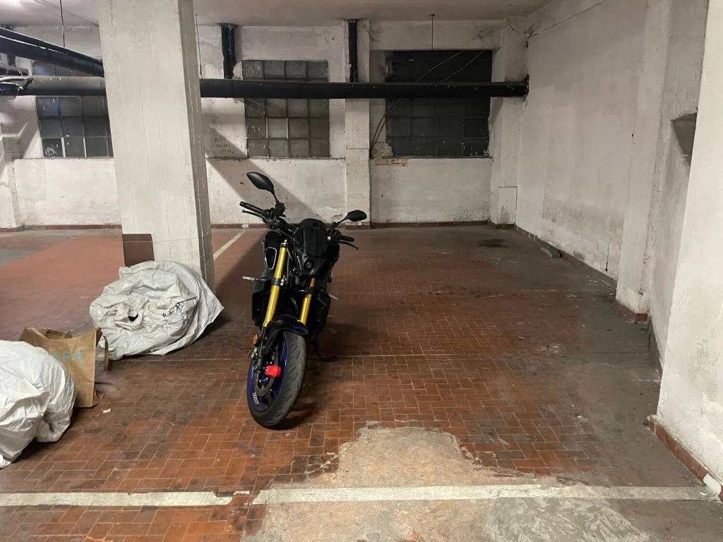 Box / garage a Genova in Via Carlo Stuparich S.N.C. - Foto 4