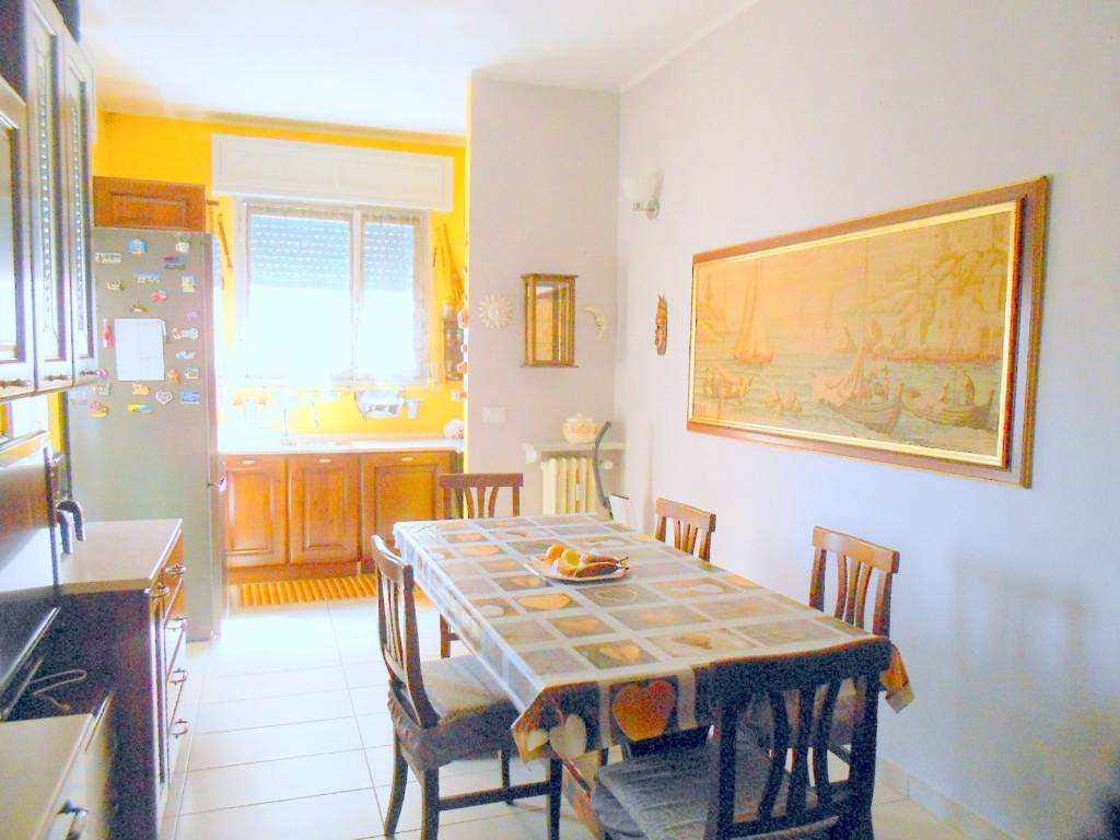 Appartamento a Vercelli in Viale della Rimembranza, 81 - Foto 2