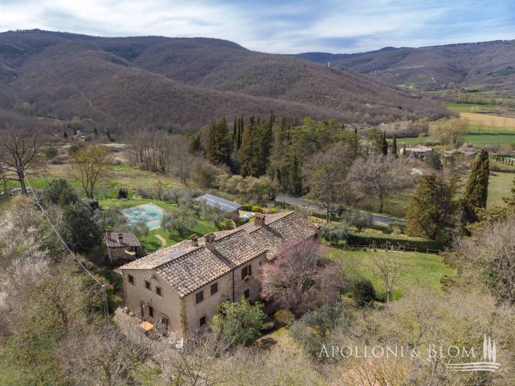 Rustico / casale a Passignano sul trasimeno in castel rigone - Foto 3