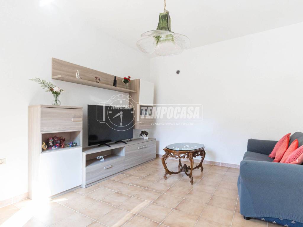 Appartamento a Oggiono in Vicolo Fiume - Foto 2