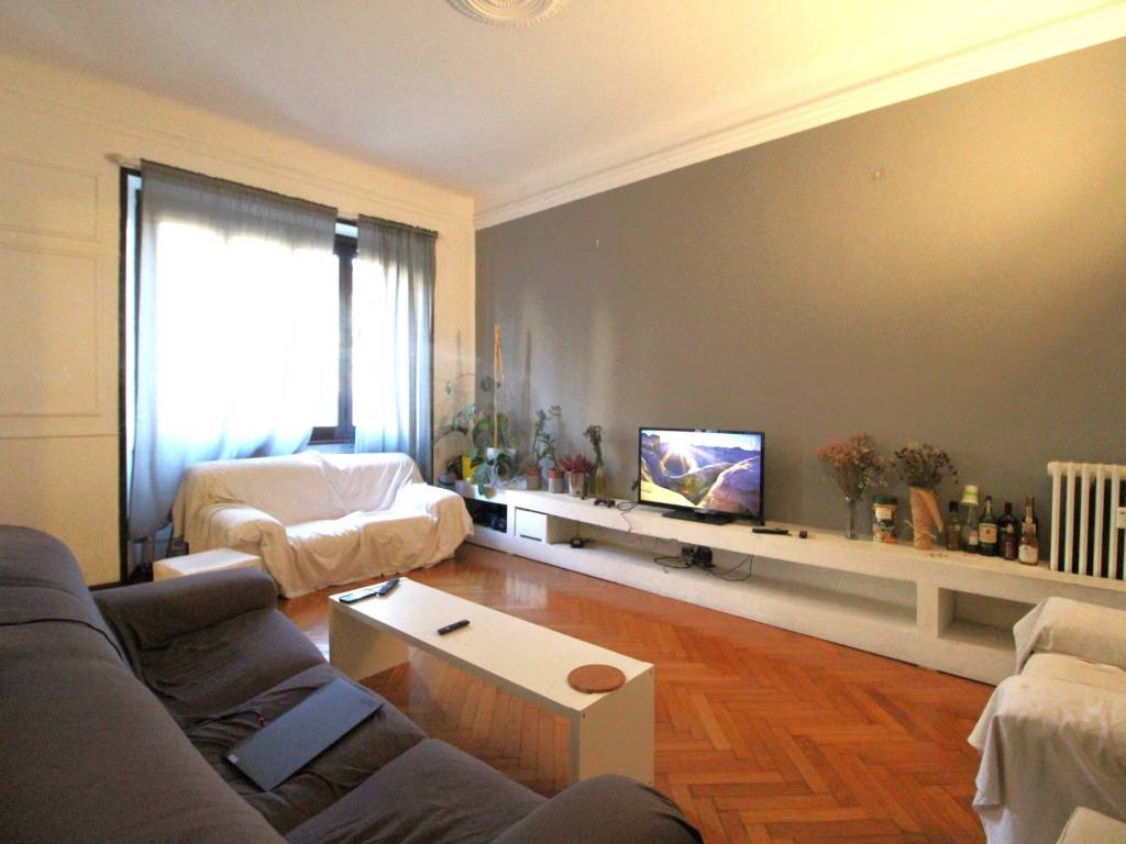 Appartamento a Milano in Viale Abruzzi, 41 - Foto 1