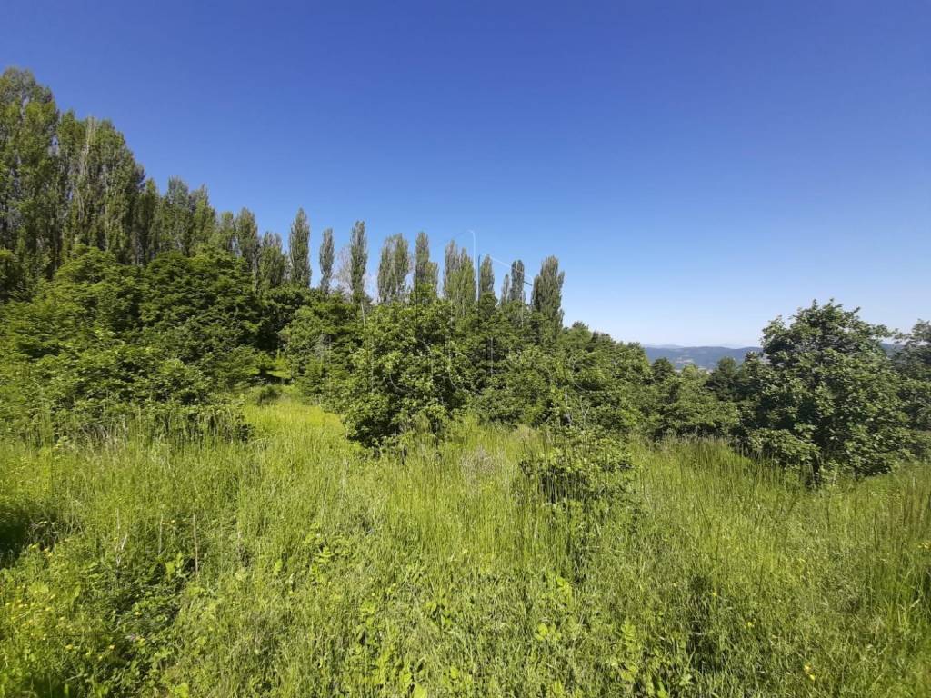 Terreno a Umbertide in Strada Provinciale 142 di Castel Rigone - Foto 4