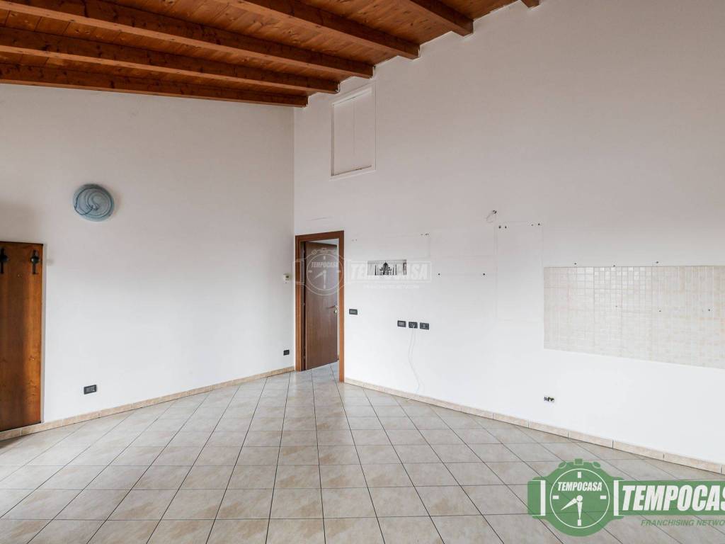Appartamento a Casaletto lodigiano in Via Porticone, Gugnano 25 - Foto 3