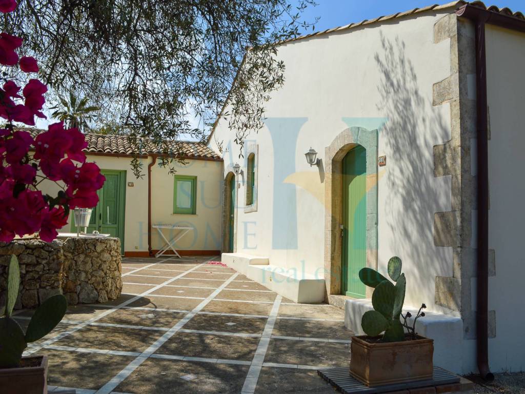 Villa a Noto in Via Tommaso Fazello - Foto 2