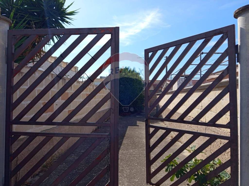 Casa indipendente a Manduria in Via delle Rose - Foto 2