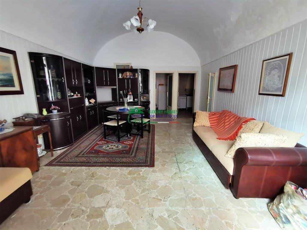Casa indipendente a Ragusa in Via Colonnello Umberto Maddalena - Foto 2