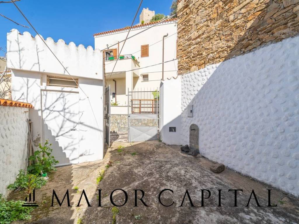 Casa indipendente a Posada in via Eleonora d'Arborea - Foto 3