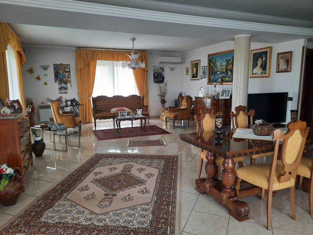 Villa a Ceccano in Via Vigne Vecchie - Foto 5